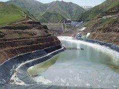 內(nèi)蒙尾礦庫防滲土工膜施工案例